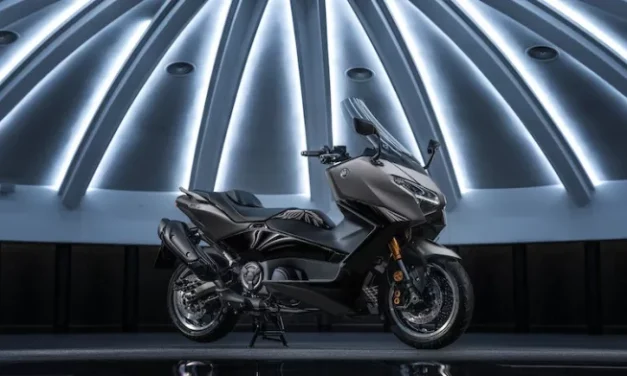 Yamaha TMAX 2026: Inovasi Baru, Pengendara Skuter Premium
