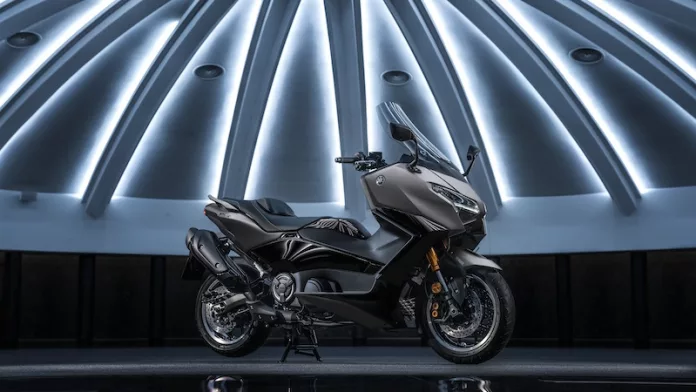 Yamaha TMAX 2026: Inovasi Baru, Pengendara Skuter Premium