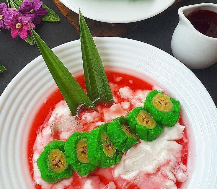 Rahasia Kelezatan Pisang Ijo, Camilan Legendaris Makassar