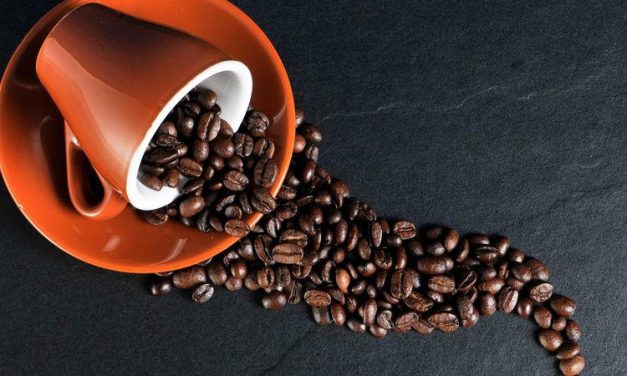 Hipertensi Dan Kafein: Bolehkah Minum Kopi Tanpa Risiko?