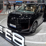 Wuling E8: Gaya Modern Dan Futuristik Khas Mobil Listrik