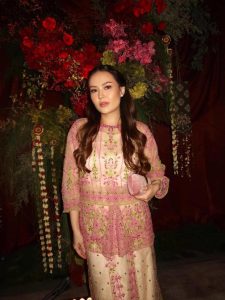 Drama Rumah Tangga! Sarah Gibson Pilih Fokus Pada Anak