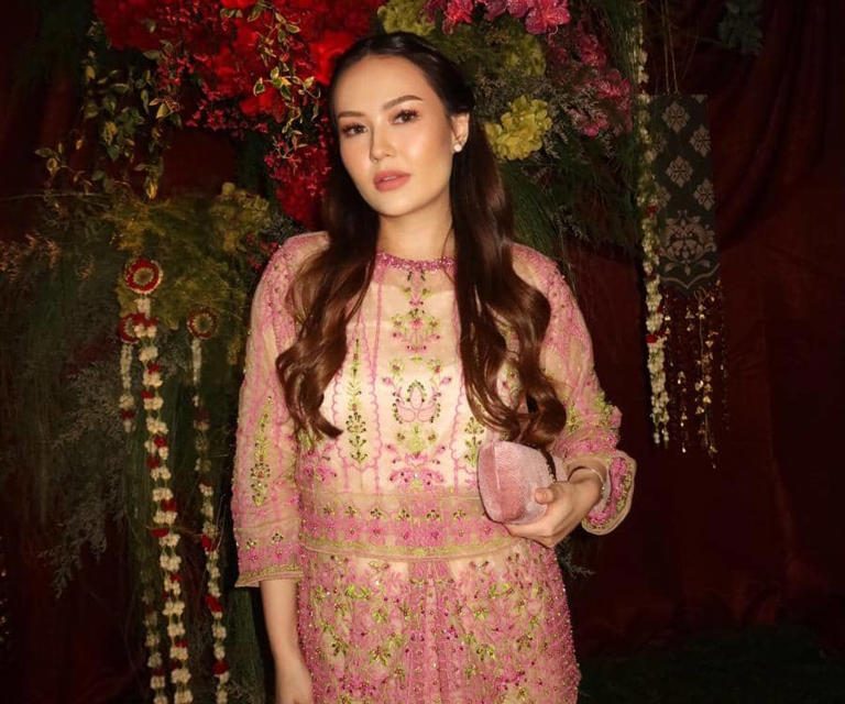 Drama Rumah Tangga! Sarah Gibson Pilih Fokus Pada Anak