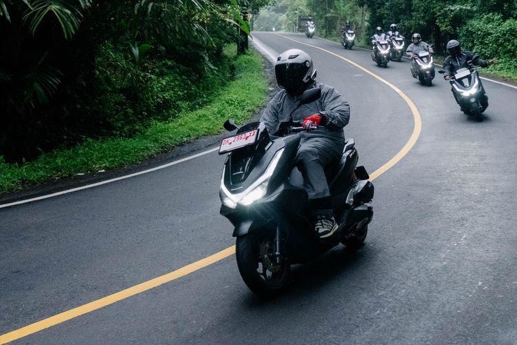 Honda PCX 160 Andalan Touring, Bukti Nyatanya Ride And Sail