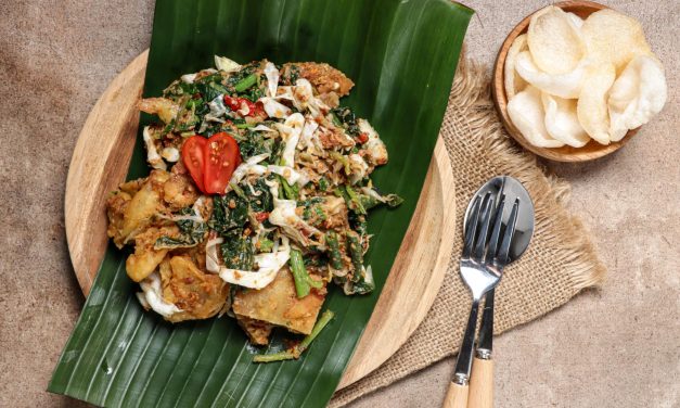 Lotek Khas Sunda, Kuliner Tradisional & Siraman Bumbu Kacang