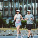 Sehat Bareng Keluarga, Anissa Aziza Nikmati Jogging Di Hari Libur