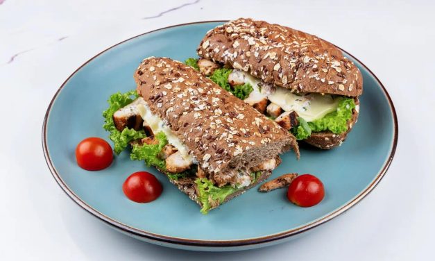 Protein Berkualitas! Sandwich Dada Ayam, Jaga Kebugaran Otot